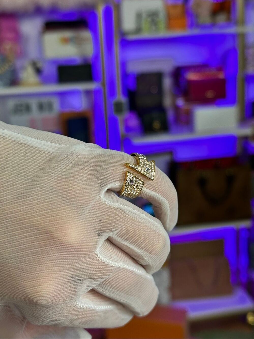 Chloe Vintage Arrow Gold Plated Crystal Ring Size 50 US size 5